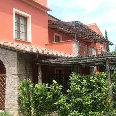 Collinella-Trilo-2B Apartment